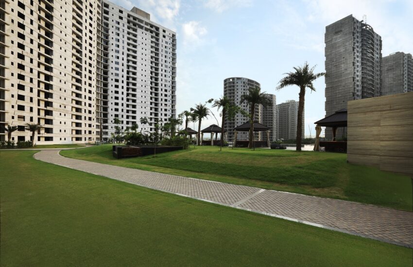 Ready To Move 1820 sq.ft 3BHK with Store Apartment for Sale / Property in New Chandigarh